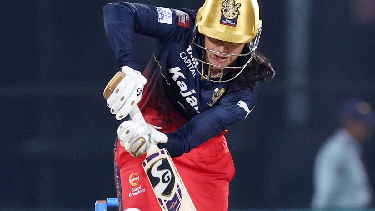 Smriti Mandhana Falls To Minnu Mani In WPL 2024 Final